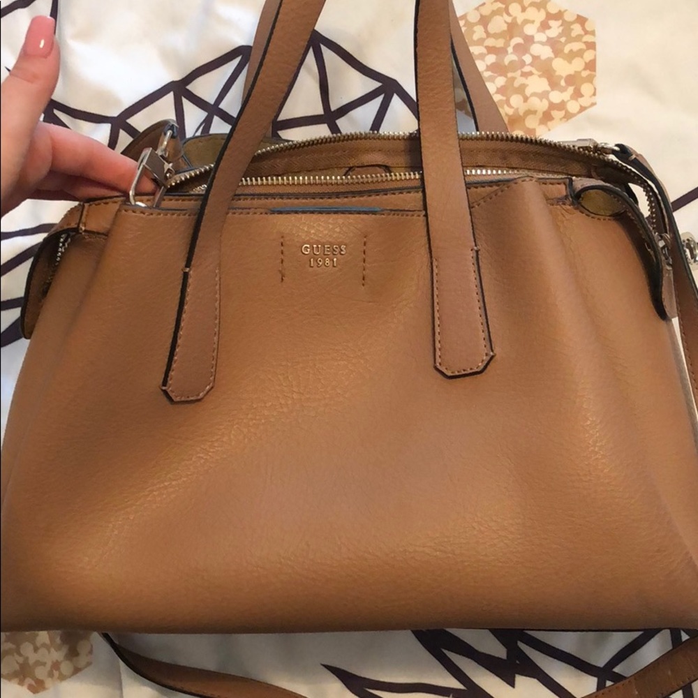 Guess purse!